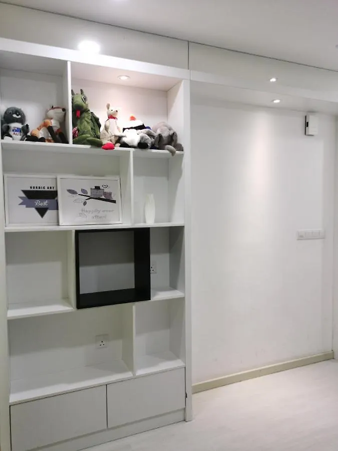 Strait Garden Family Suites By Maj Jelutong 0*,