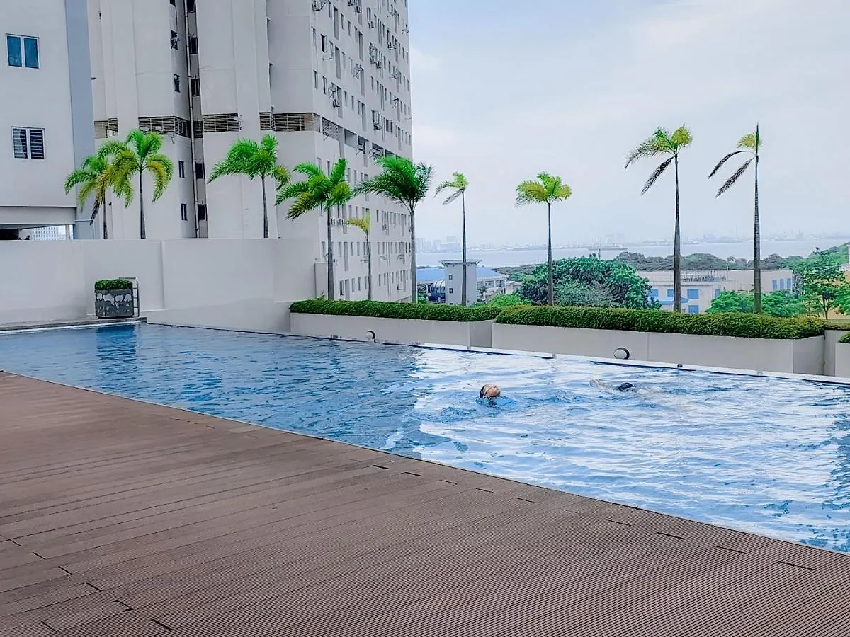 Strait Garden Family Suites By Maj Jelutong